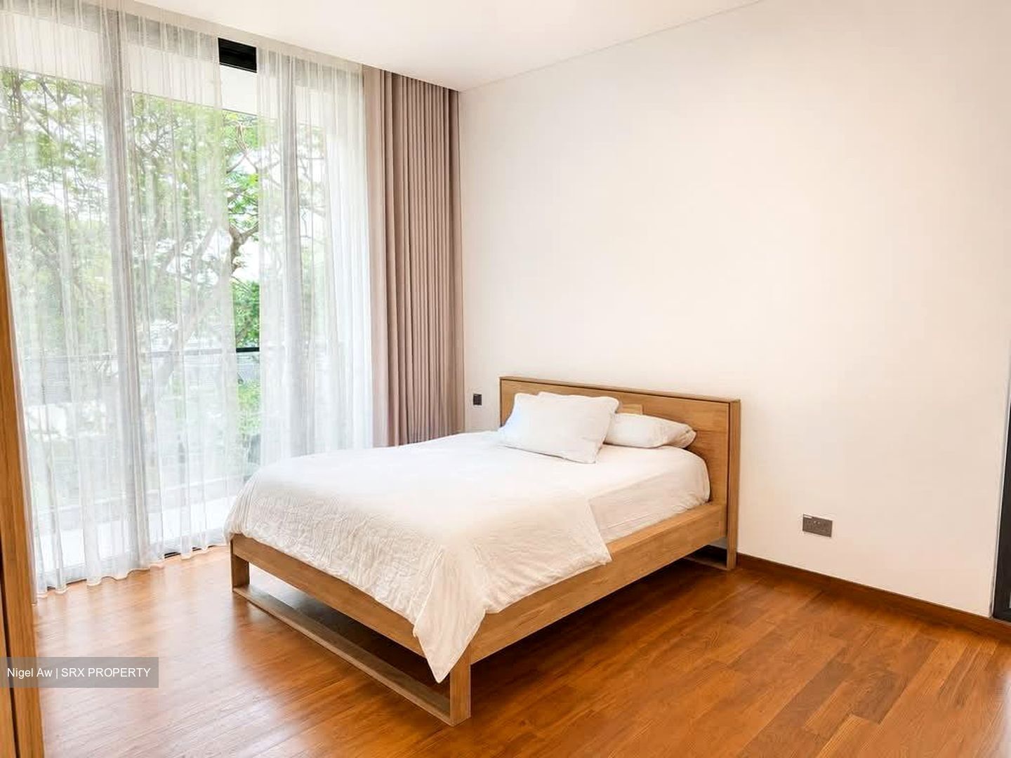 Upper East Coast Road (D16), Terrace #554874441